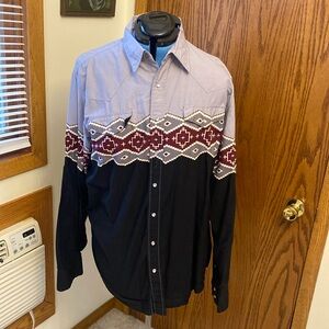 Vintage size XL Roper Western Navaho Print Pearl Snap Long Sleeve Shirt